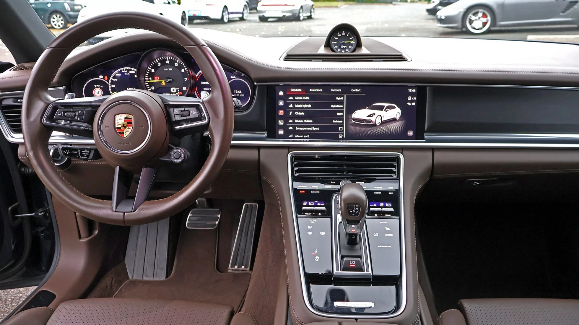 Porsche Panamera Sport Turismo 4-E Hybrid