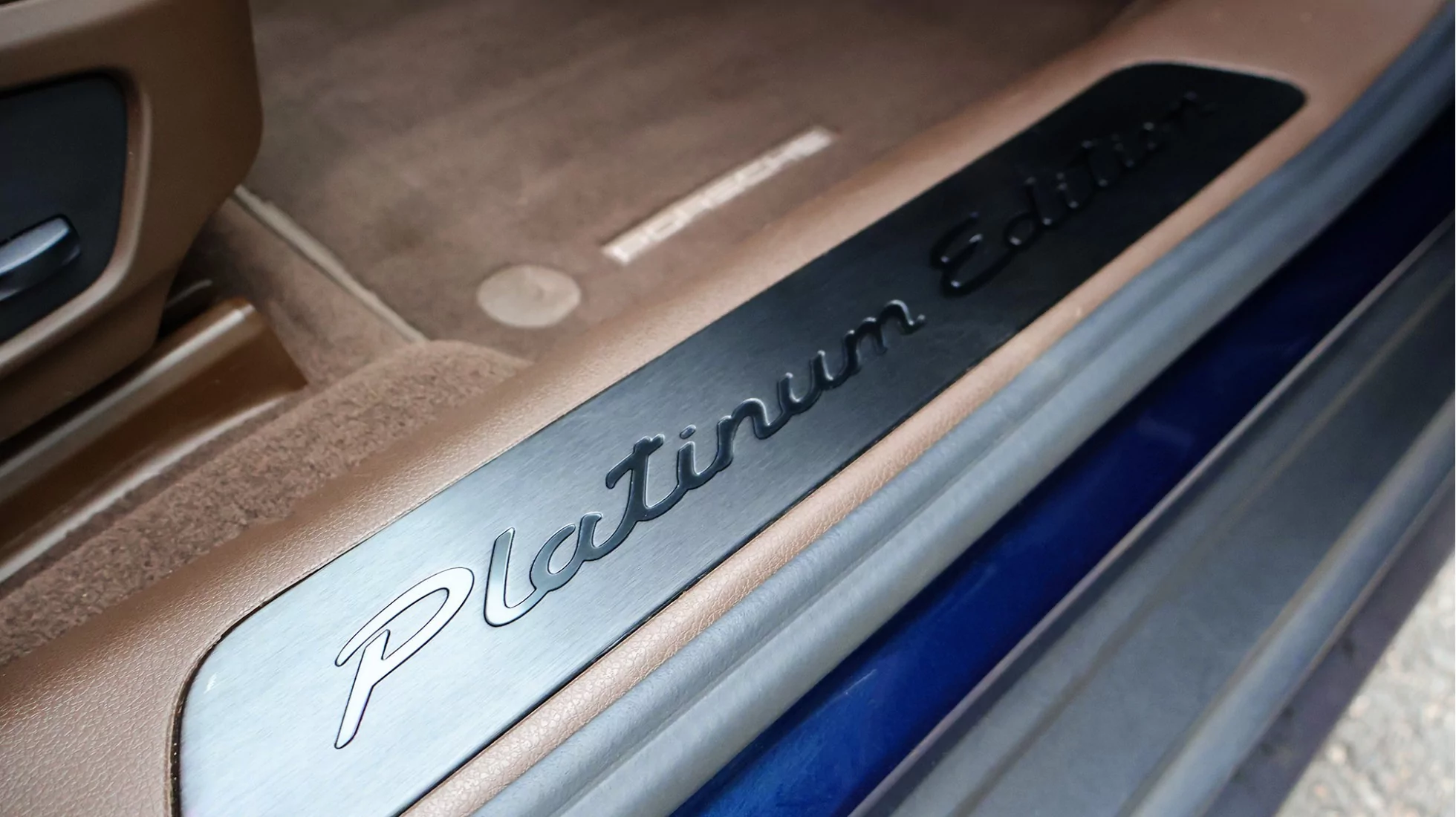 Porsche Panamera Sport Turismo 4-E Hybrid