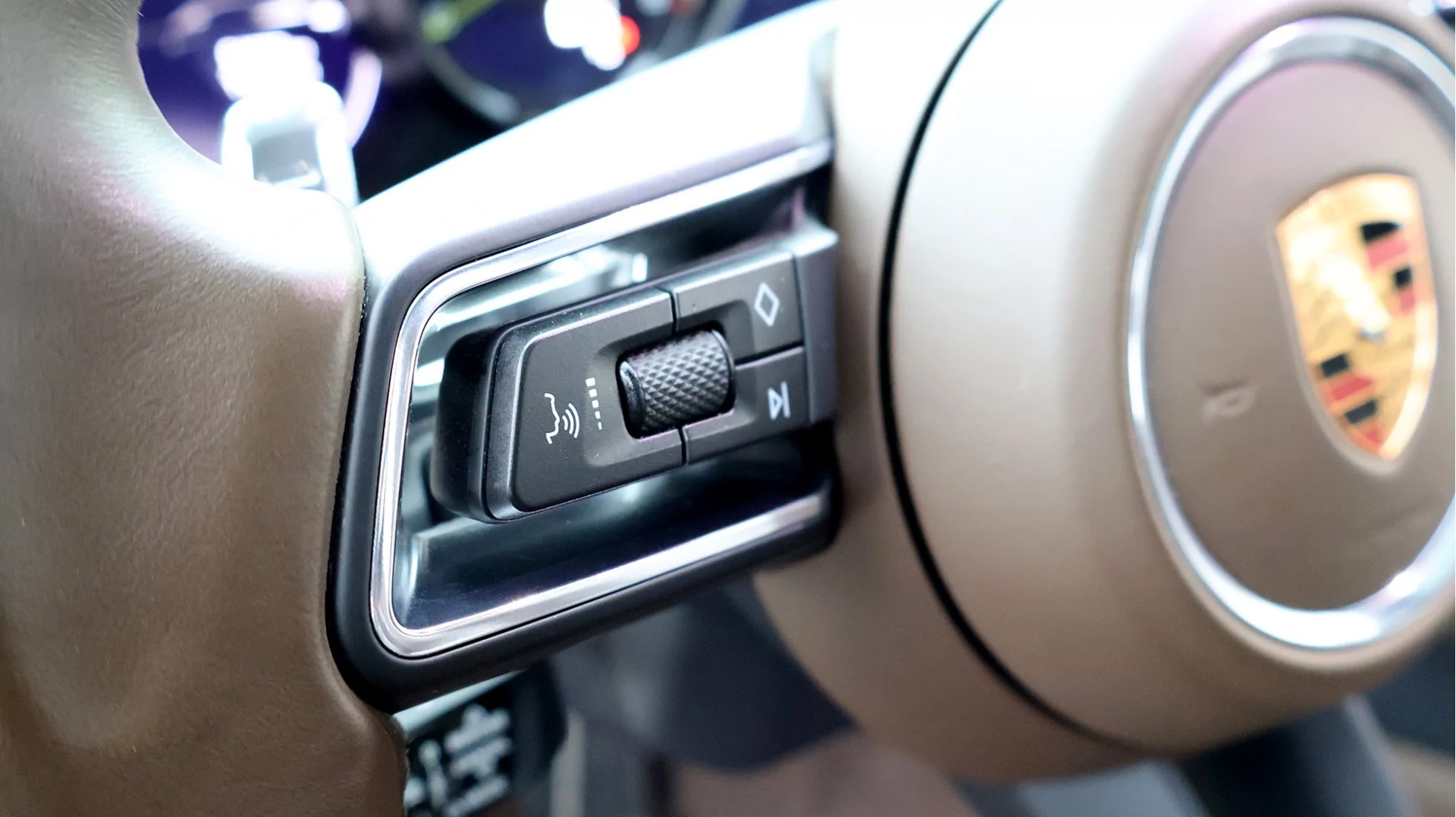 Porsche Panamera Sport Turismo 4-E Hybrid