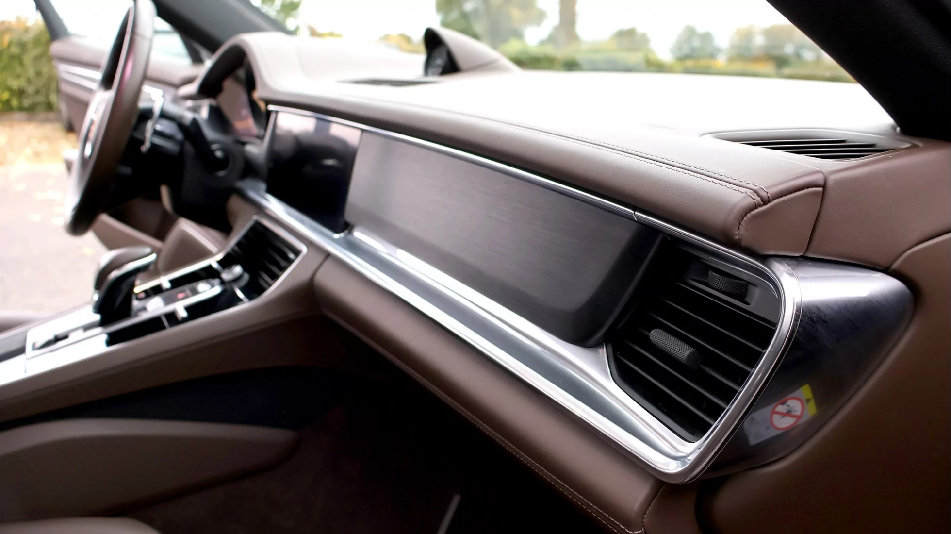 Porsche Panamera Sport Turismo 4-E Hybrid