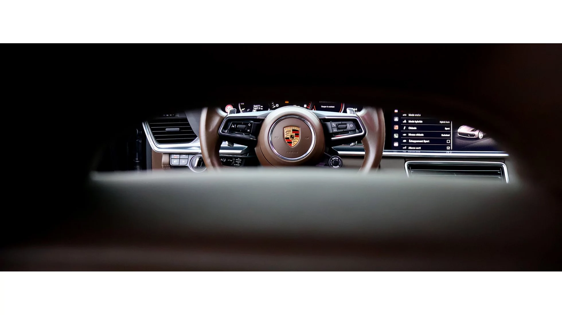 Porsche Panamera Sport Turismo 4-E Hybrid