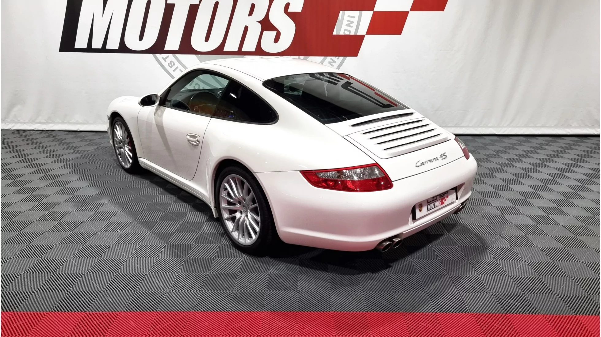 Porsche 997 Carrera 4S 355