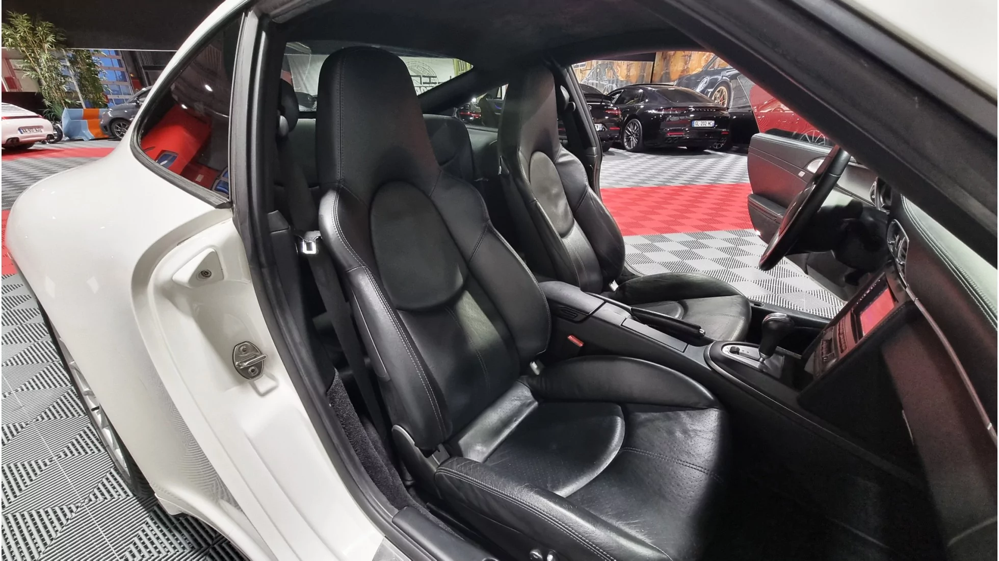 Porsche 997 Carrera 4S 355