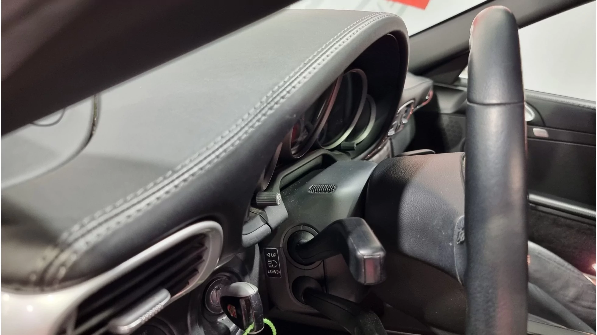 Porsche 997 Carrera 4S 355